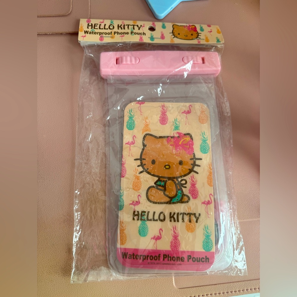 Hello Kitty Sanrio Waterproof Phone Pouch New 2017 Pink Summer